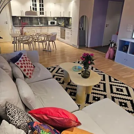 Apartmán 4 Roms Med Fin Beliggenhet